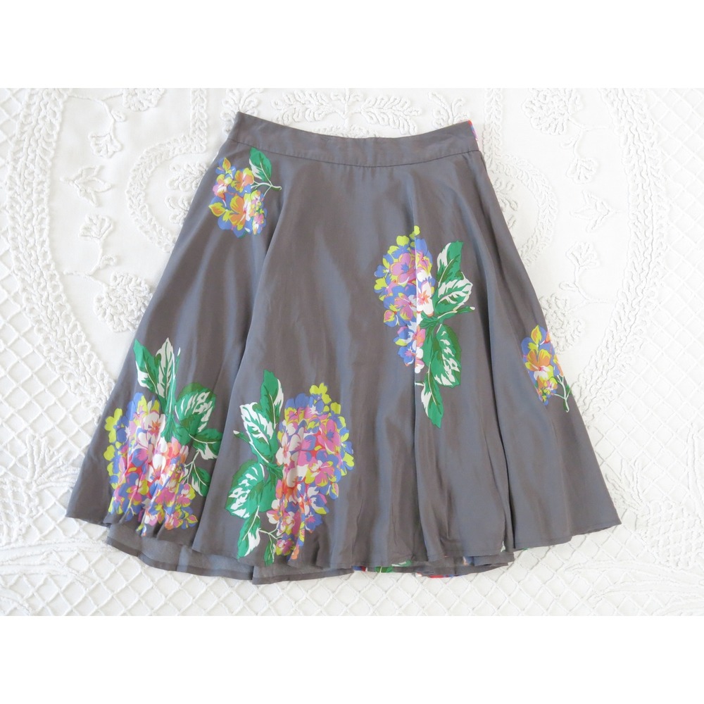 Boden Gray Floral Hydrangea Circle Skirt 2 Viscose Flared Knee Length Twirly